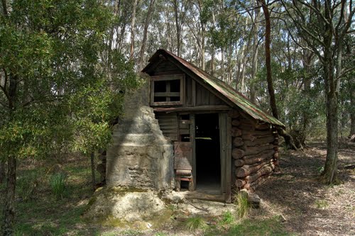 42793199-baldwins-hut